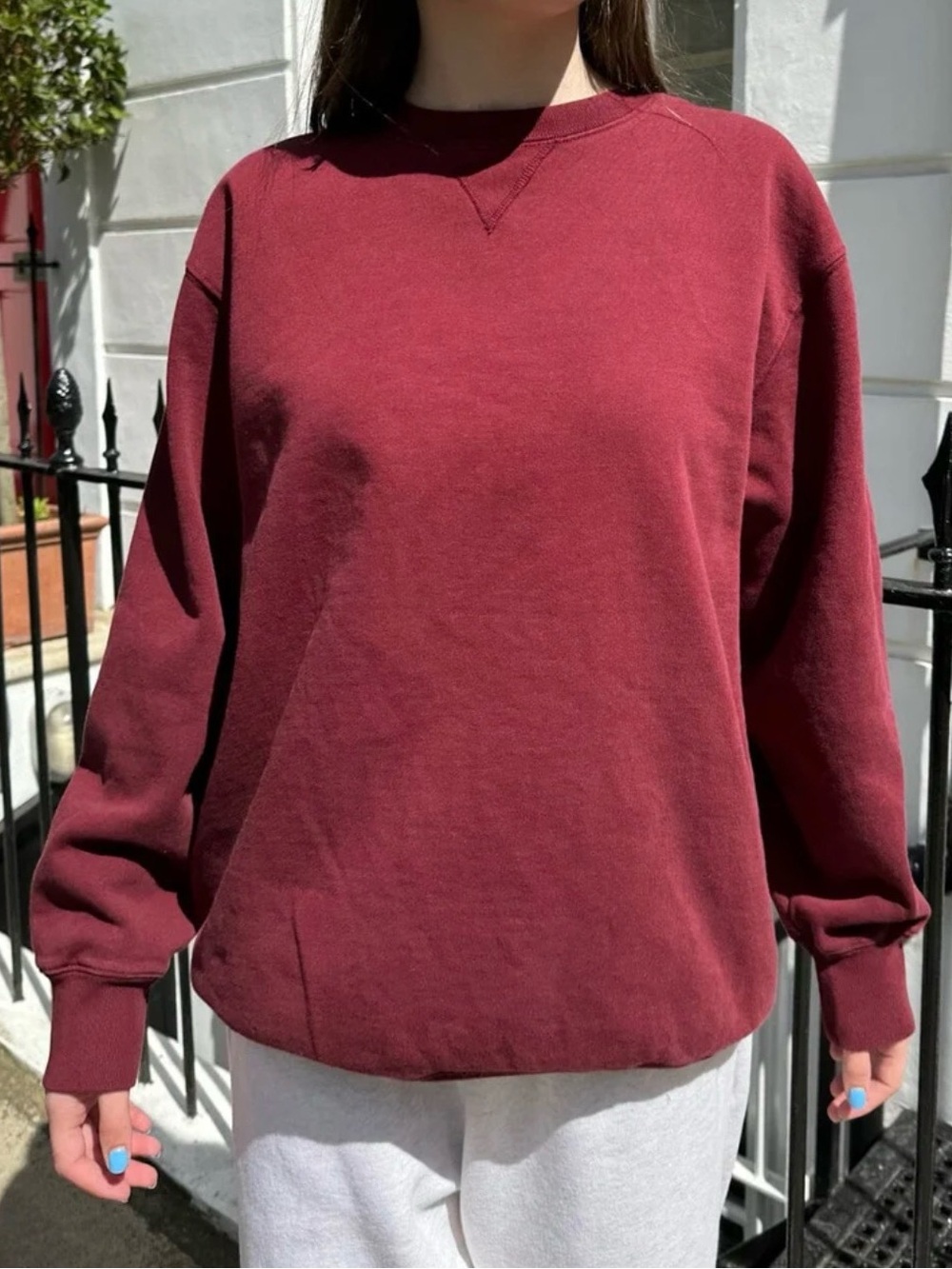 Brandy Melville John Galt Erica Sweatshirt in Burgundy